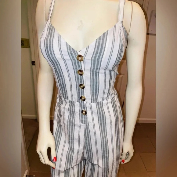 Japna Wide Leg Cropped Jumpsuit w/ Back Cutout and bow green & white size M - Picture 16 of 16